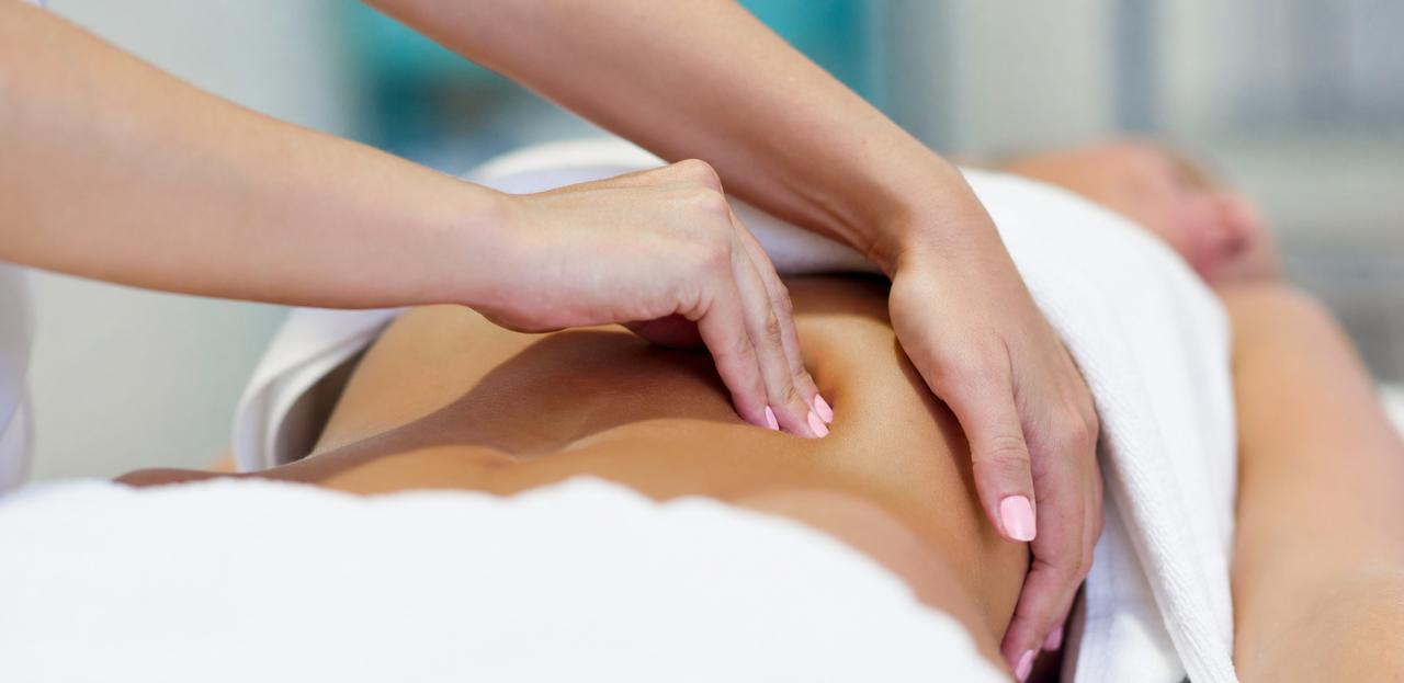 Visceral osteopathy and abdominal mobility support